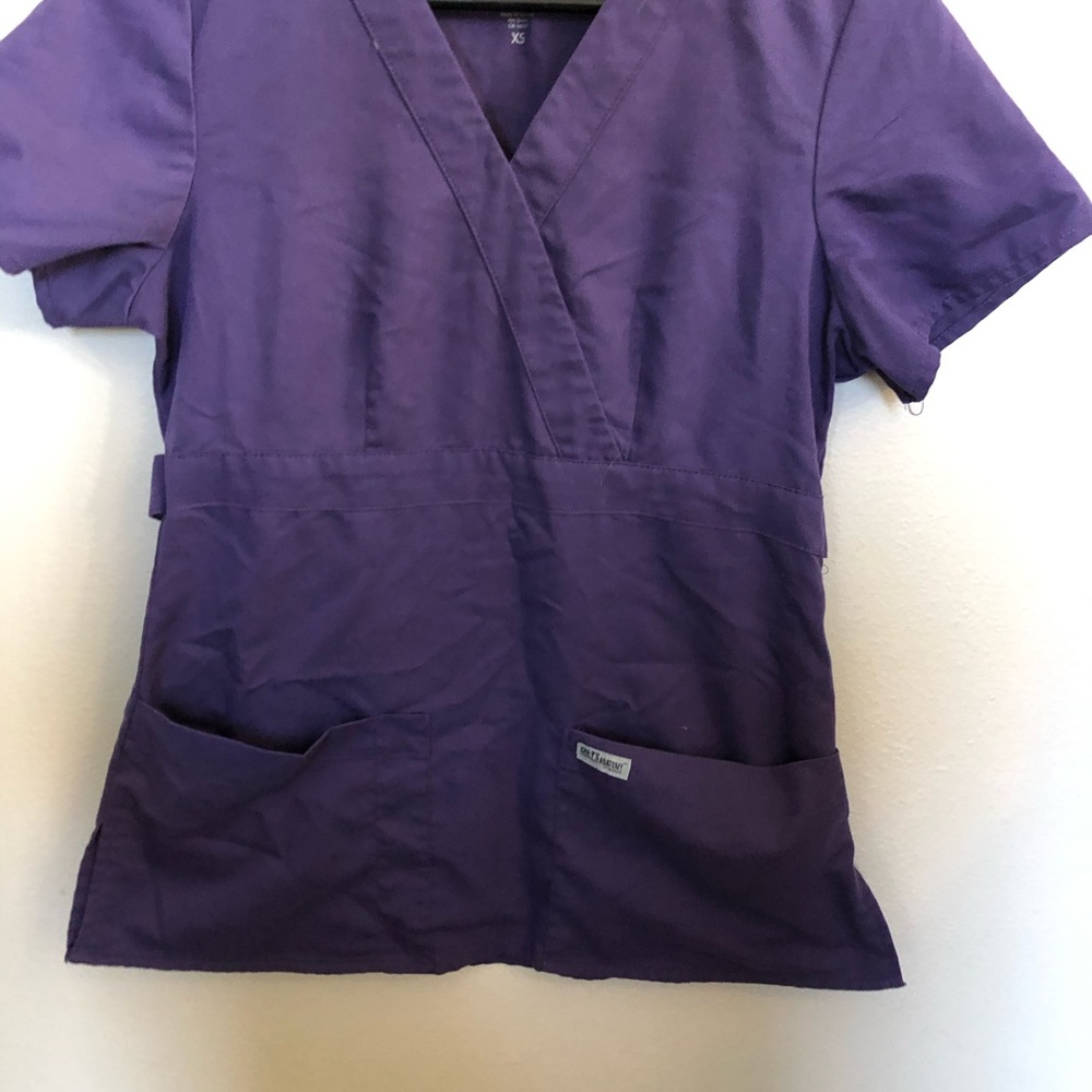 Greys anatomy XS scrub top